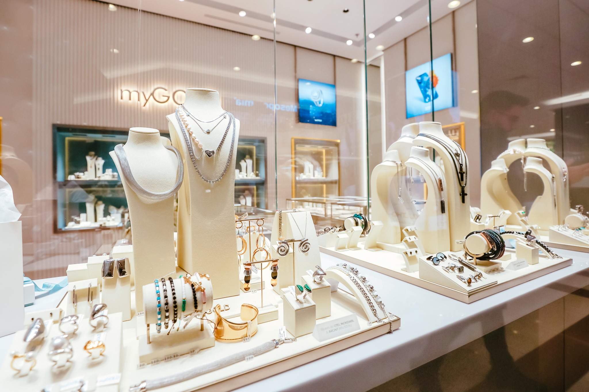 MyGold Vivo Mall Pitesti thumb 2